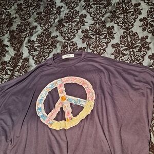 Three Bird Nest Medium Peace Sign Oversized Purple/Gray T-shirt